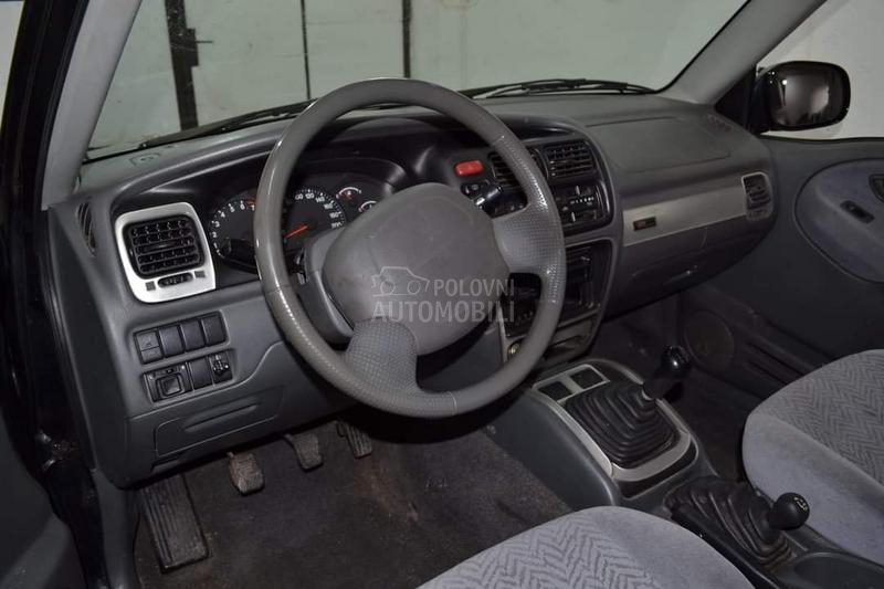 Suzuki Grand Vitara Kratka