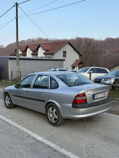 Opel Vectra B 