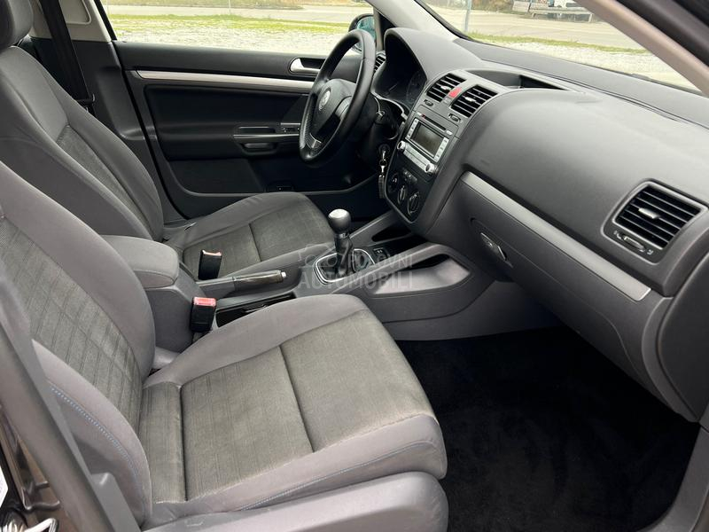 Volkswagen Golf 5 1.9 TDI SPORT