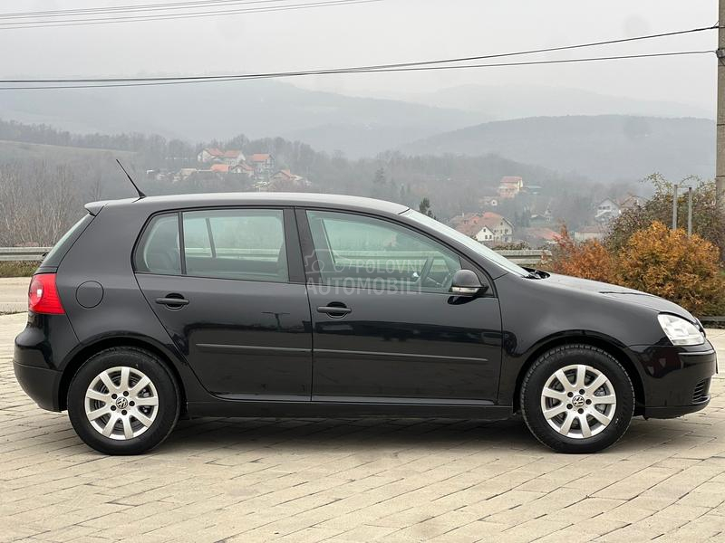 Volkswagen Golf 5 1.9 TDI SPORT