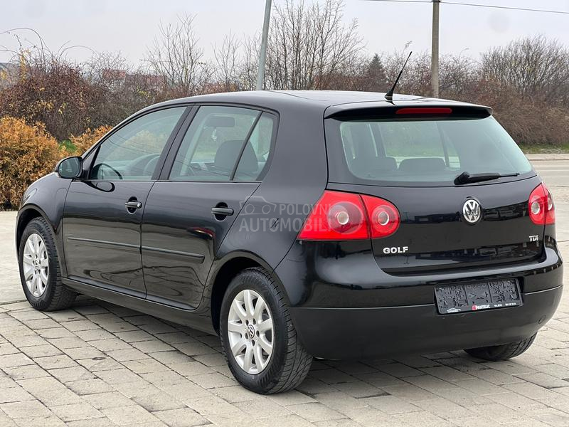 Volkswagen Golf 5 1.9 TDI SPORT