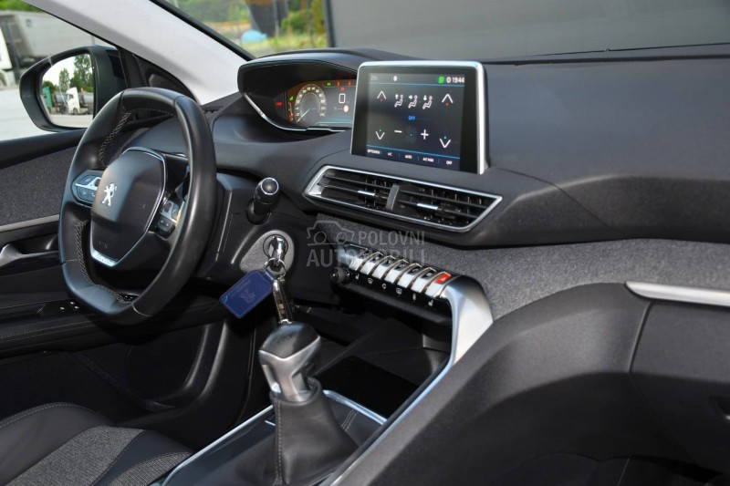 Peugeot 3008 1.2STT/VRHHUNSKI/CH