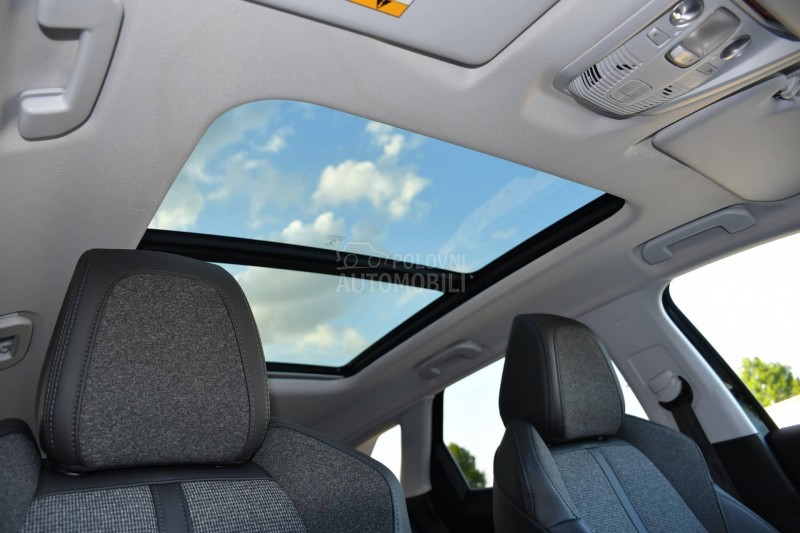 Peugeot 3008 1.2STT/VRHHUNSKI/CH