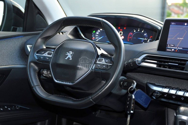 Peugeot 3008 1.2STT/VRHHUNSKI/CH