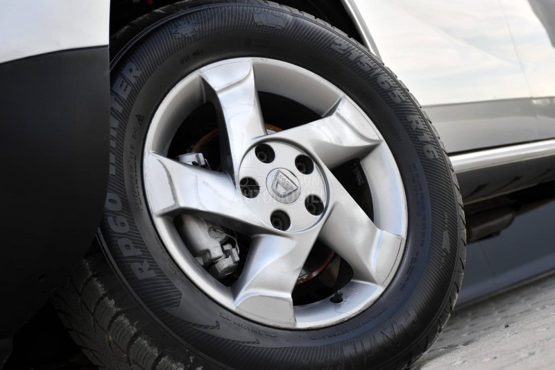 Dacia Duster 1.6 / 4x4 / CH