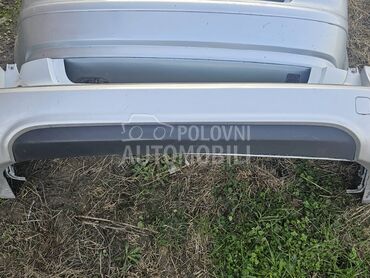 Branik za Ford Focus od 2008. do 2011. god.