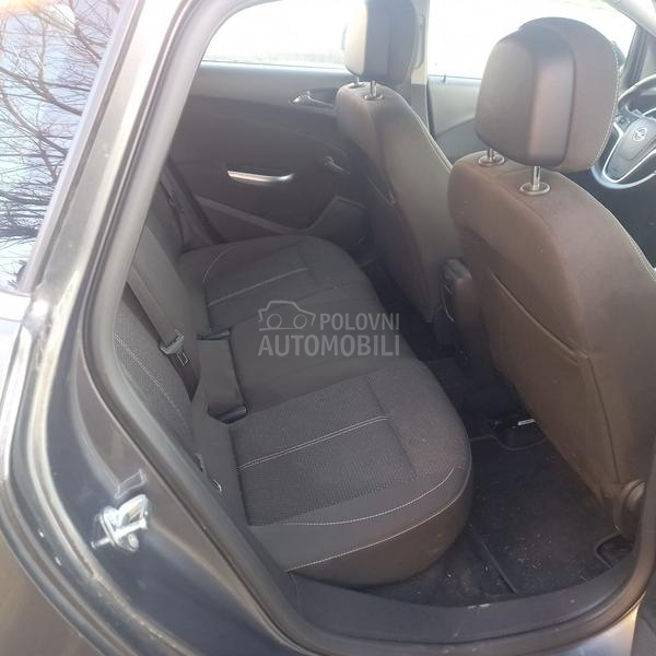 Opel Astra J 1.6 TURBO