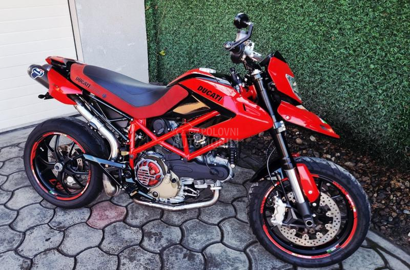 Ducati Hypermotard 1100