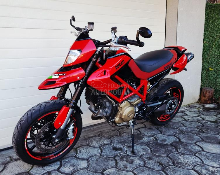 Ducati Hypermotard 1100