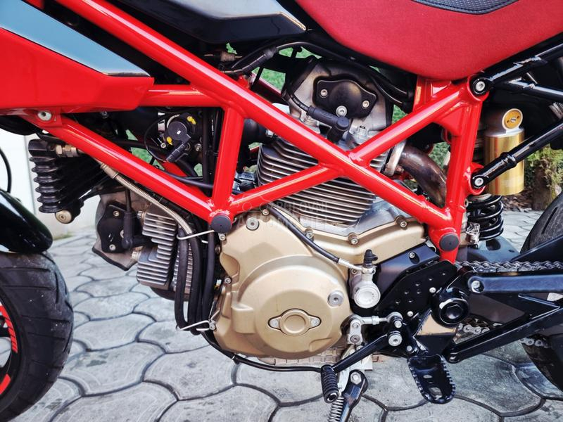 Ducati Hypermotard 1100