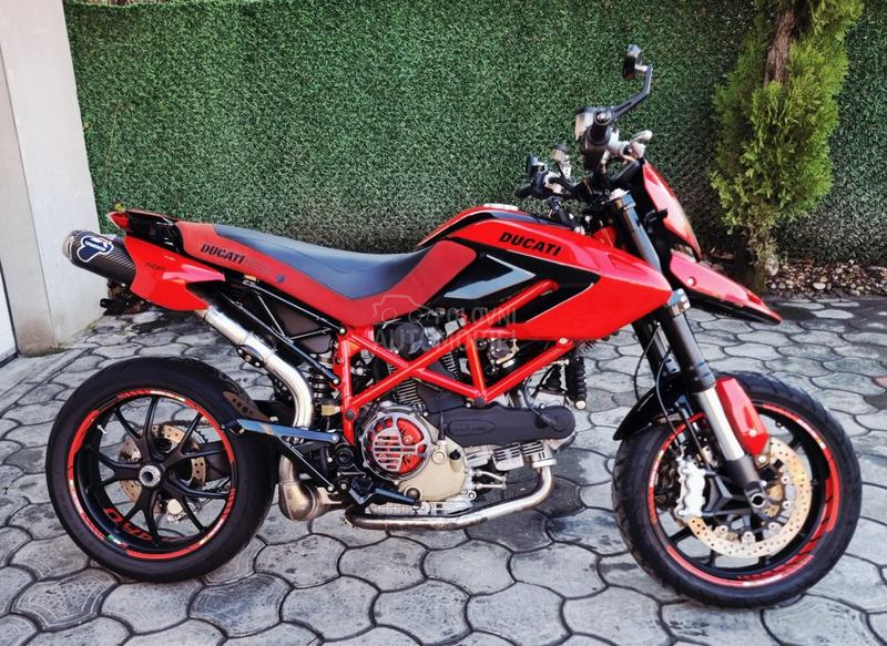 Ducati Hypermotard 1100