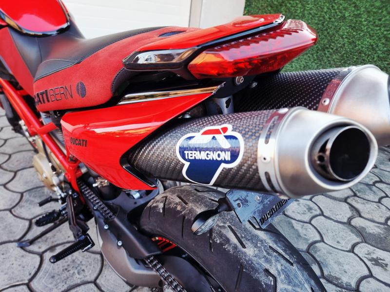 Ducati Hypermotard 1100
