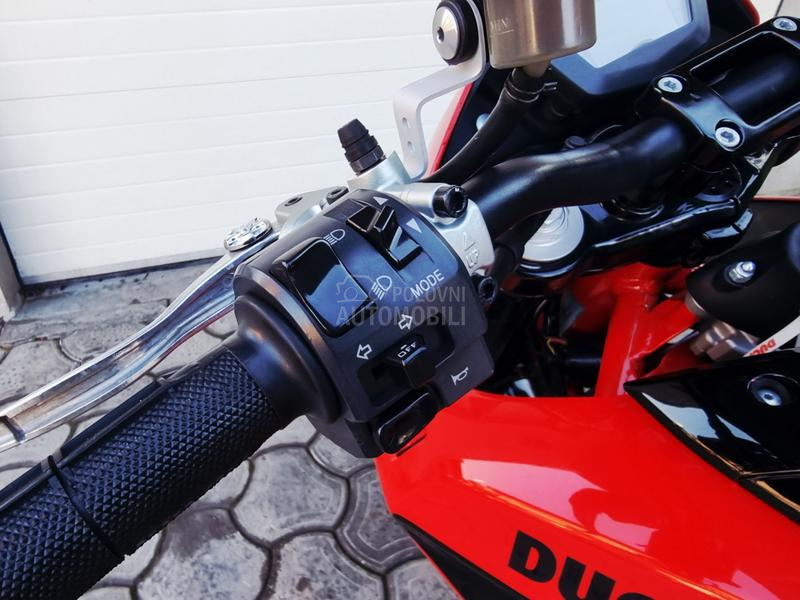 Ducati Hypermotard 1100