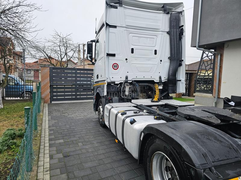 Mercedes Benz Actros 1845