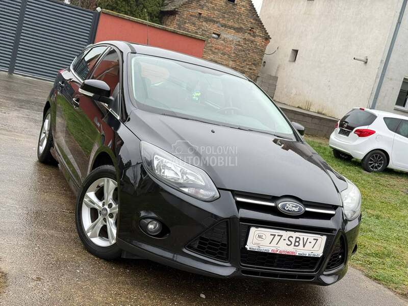 Ford Focus 1.6 OBIČAN T O P