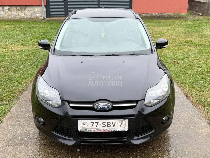 Ford Focus 1.6 OBIČAN T O P