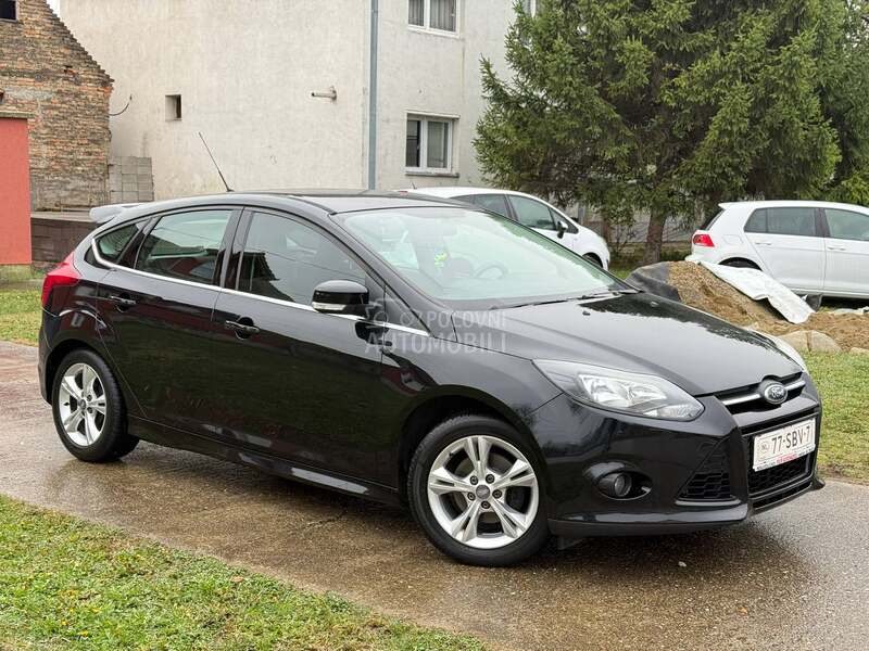 Ford Focus 1.6 OBIČAN T O P