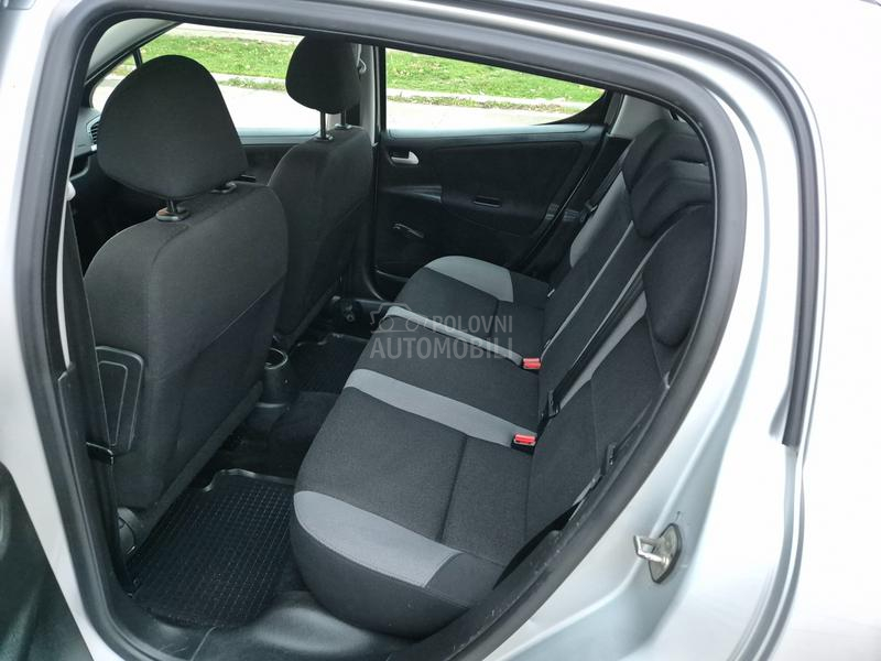 Peugeot 207 1.6 HDI BESPREK0RAN