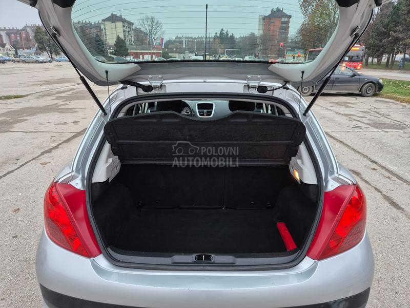 Peugeot 207 1.6 HDI BESPREK0RAN