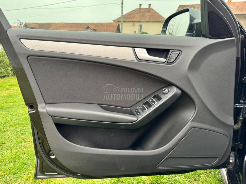 Audi A4 2.0TDI  S-LINE  LED