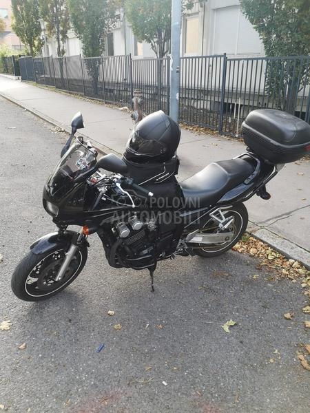 Yamaha FZS600