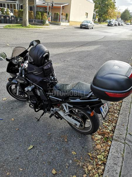 Yamaha FZS600