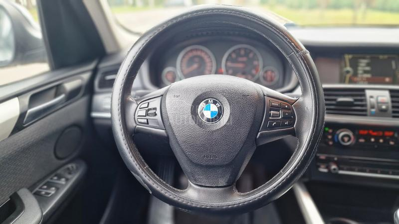 BMW X3 2.0d 4x4/klim/alu