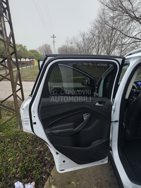 Ford Kuga 1,6-FUL.SWIS