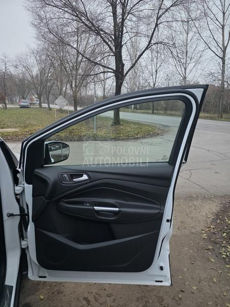 Ford Kuga 1,6-FUL.SWIS