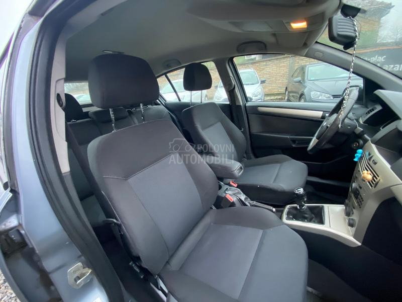 Opel Astra H 