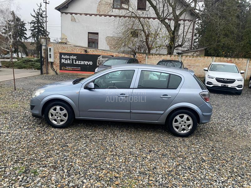 Opel Astra H 