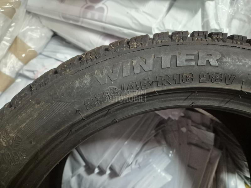 Michelin 235/45 R18 Letnja