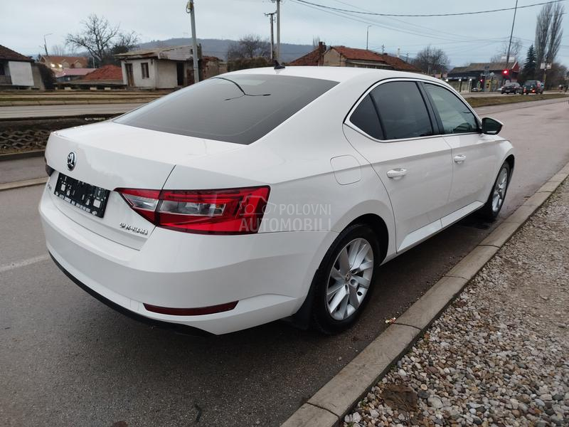 Škoda Superb 2.0tdi