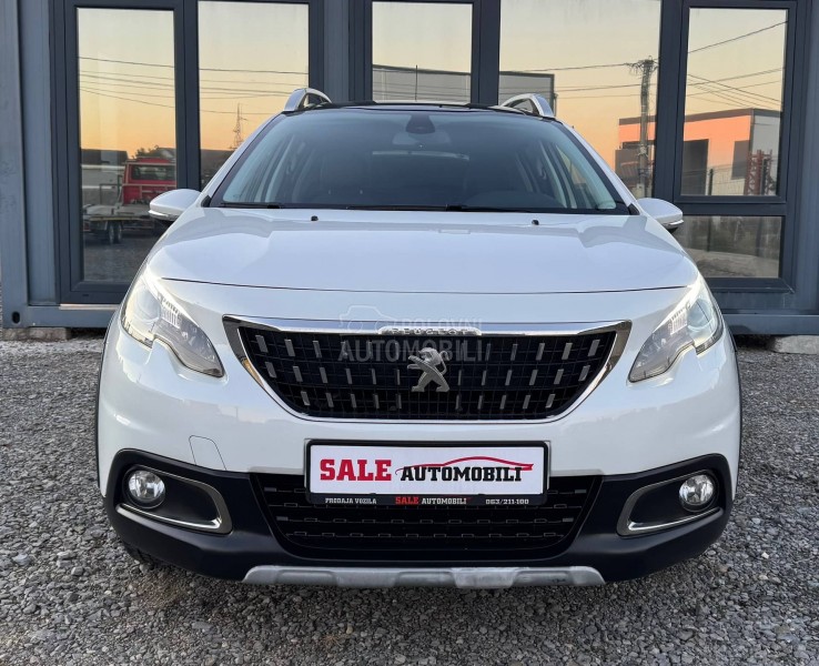 Peugeot 2008 Feline/Pano/Perla