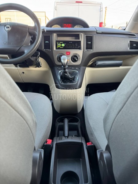 Lancia Musa 1.4B 6brz