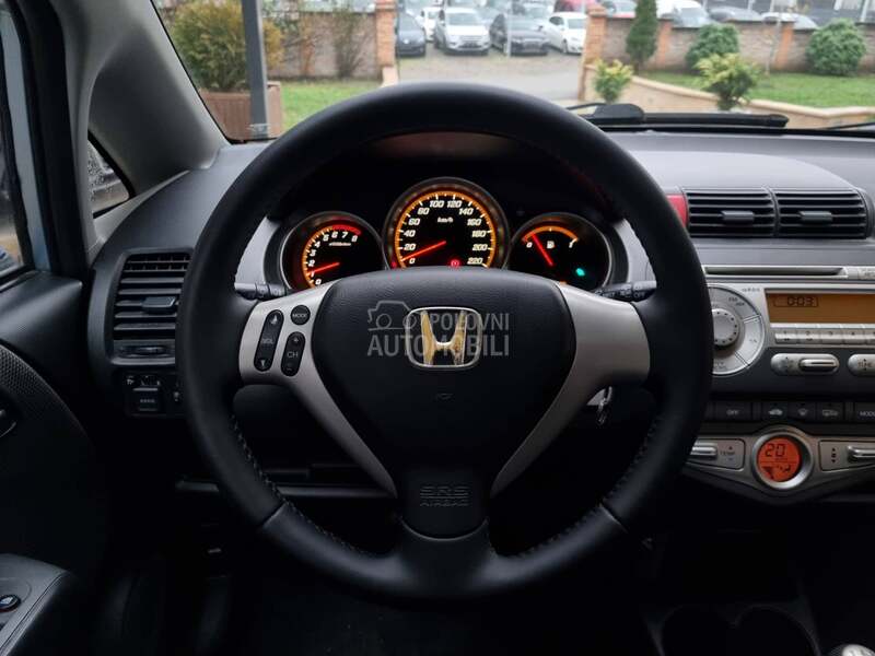 Honda Jazz 1.3b