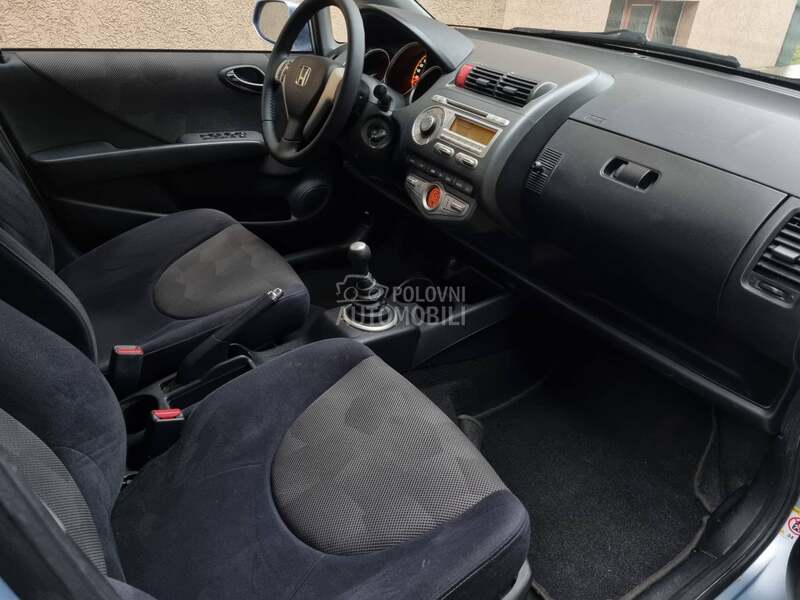 Honda Jazz 1.3b