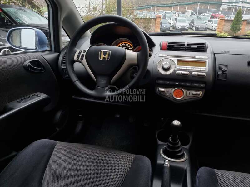 Honda Jazz 1.3b