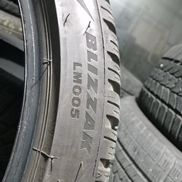 Bridgestone 225/40 R18 Zimska