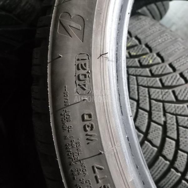 Bridgestone 225/40 R18 Zimska