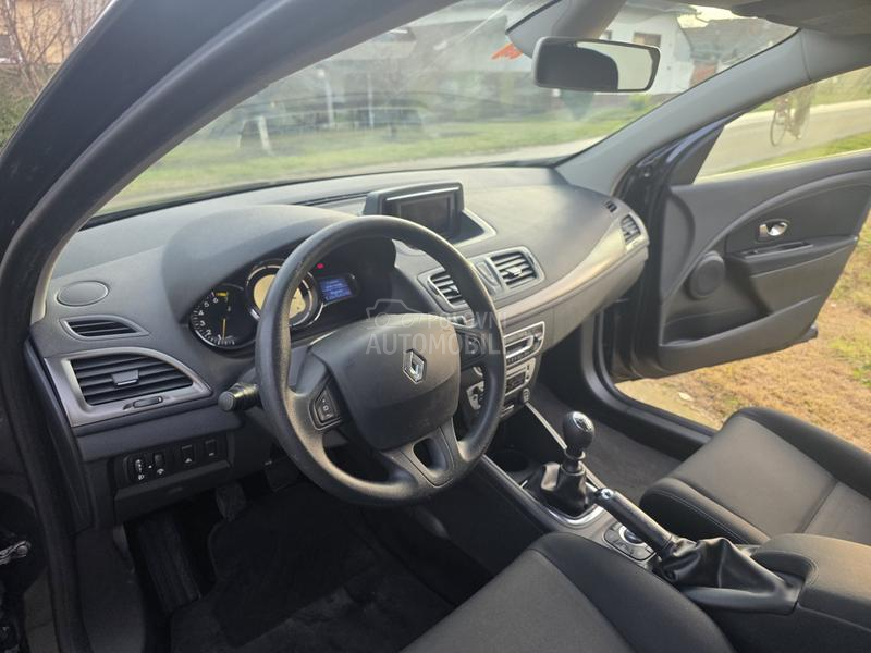 Renault Megane 1,2-BOSSE.CH