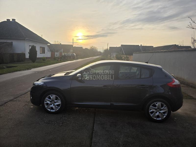 Renault Megane 1,2-BOSSE.CH