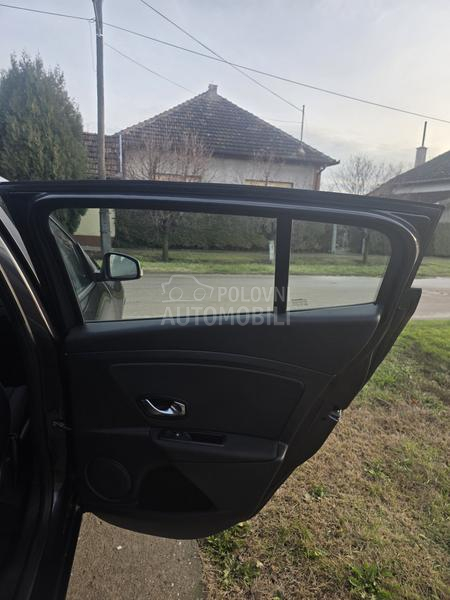 Renault Megane 1,2-BOSSE.CH