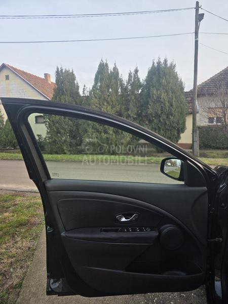 Renault Megane 1,2-BOSSE.CH