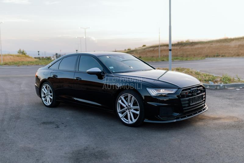 Audi S6 