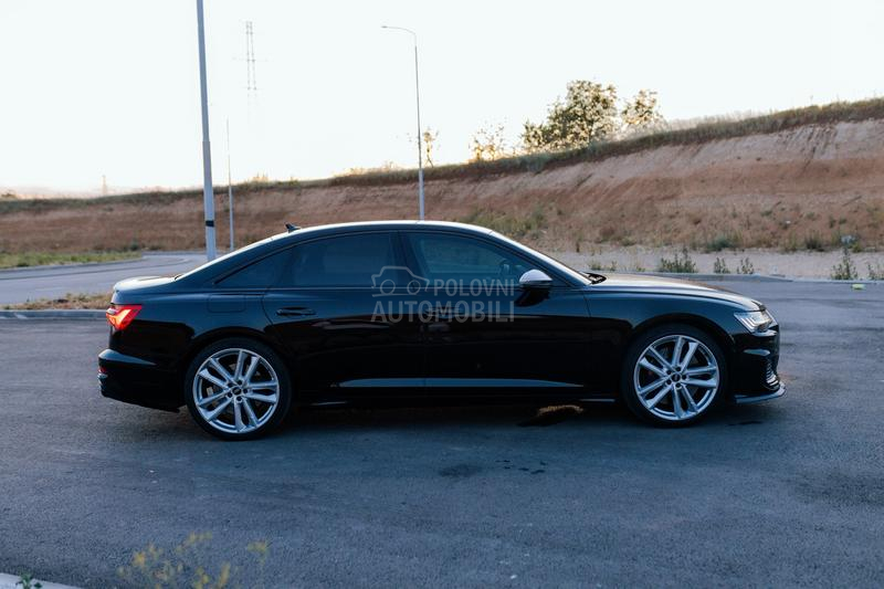Audi S6 