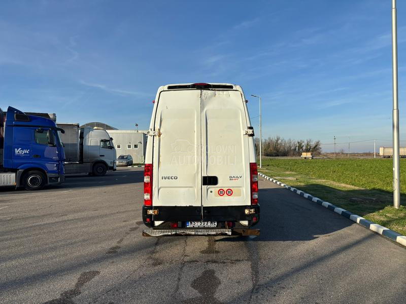 Iveco 65 C18V