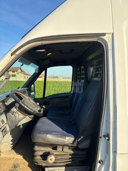 Iveco 65 C18V