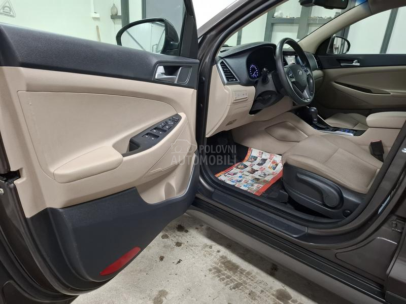Hyundai Tucson 2.0CRDI 4WD PREMIUM