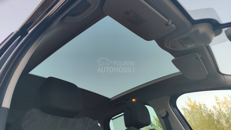 Peugeot 3008 1.6 E-HDi //ALLURE//